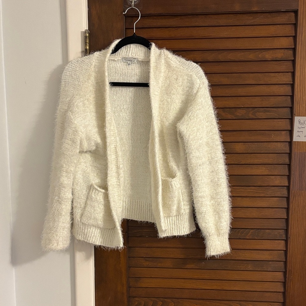 Hooked Up by IOT Cream Women's Cardigan